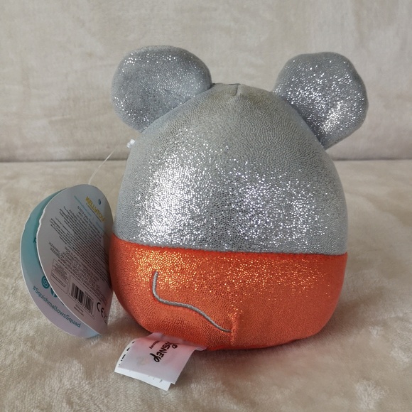 Squishmallow 5 inches Mickey Mouse Disney 100th anniversary, red and siver - Picture 3 of 7